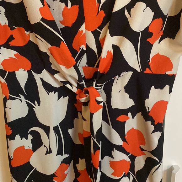 Midi elegant dress. Black with cream and orange flower pattern. Size XS - Picture 5 of 5